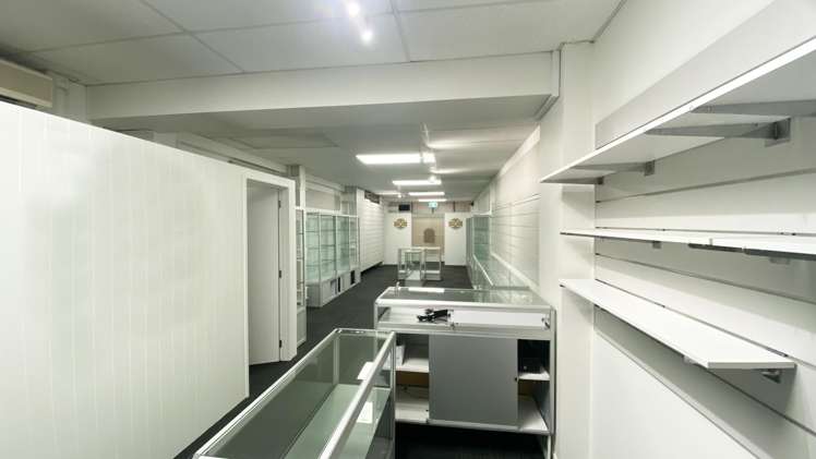 28 Devonport Road Tauranga Central_7