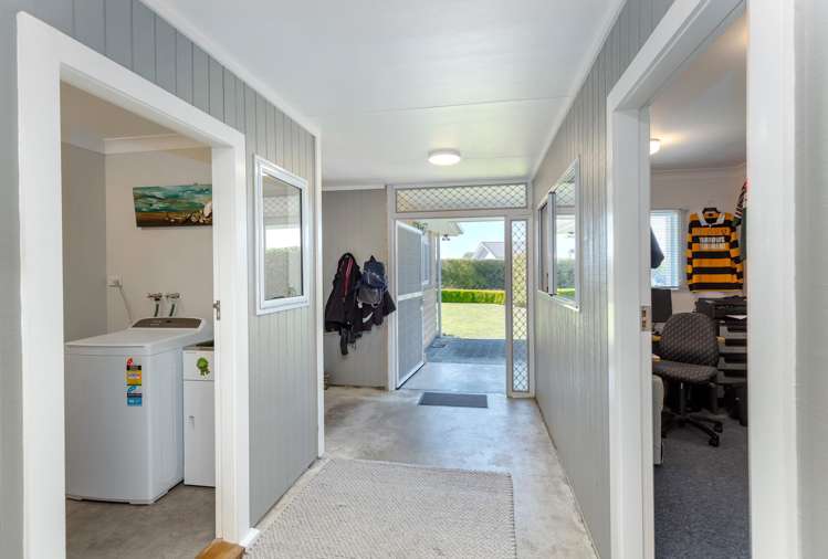 101 Lincoln Road Carterton_17