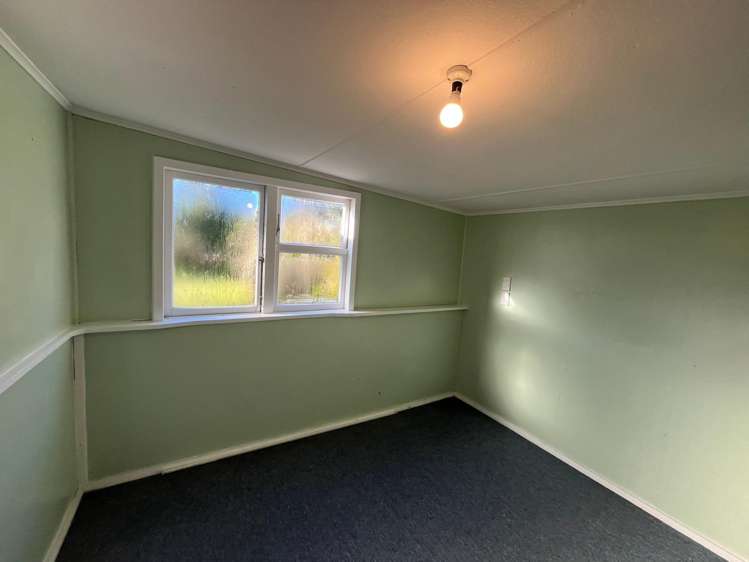 22 Mahoe Street Ōtaki Beach_22
