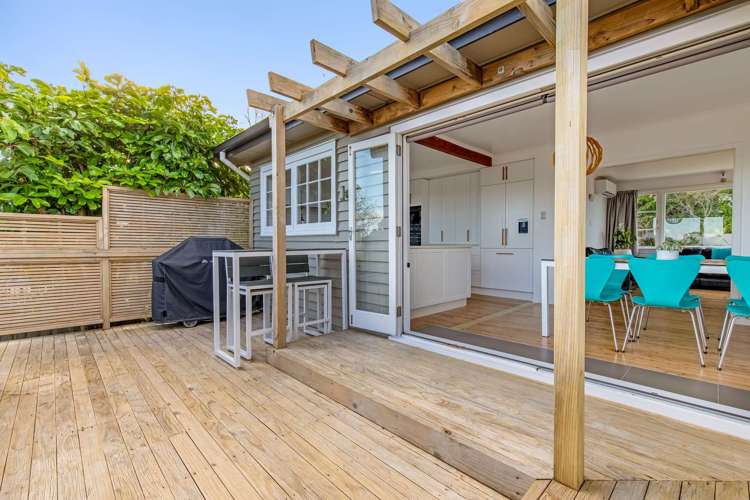 121 Vipond Road Stanmore Bay_8