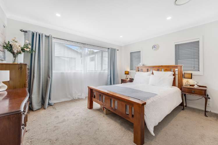 5 Waihanga Way Bucklands Beach_13