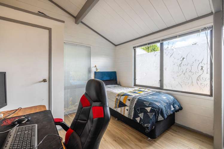 37C Ocean Road Surfdale_9