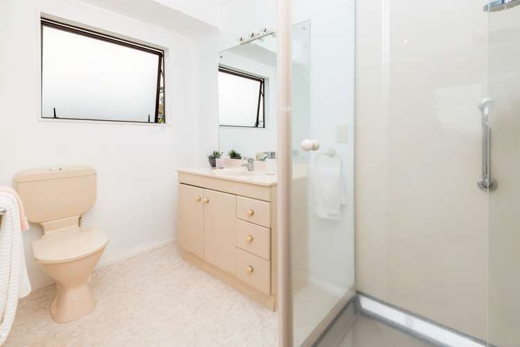 2/24 Parkhill Road Mellons Bay_14