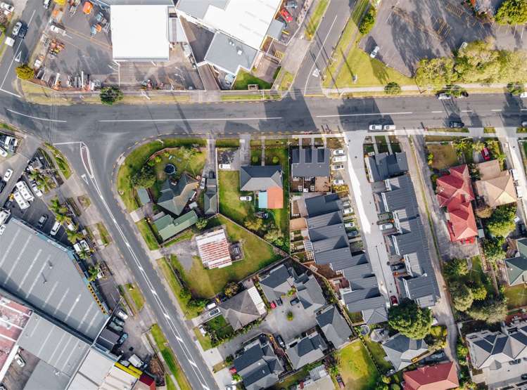 68 Delta Avenue New Lynn_11