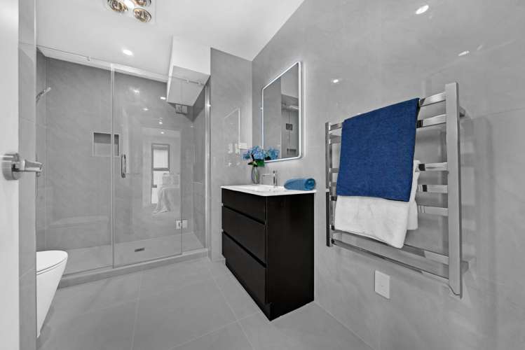 8 Murray Grey Lane Papakura_16