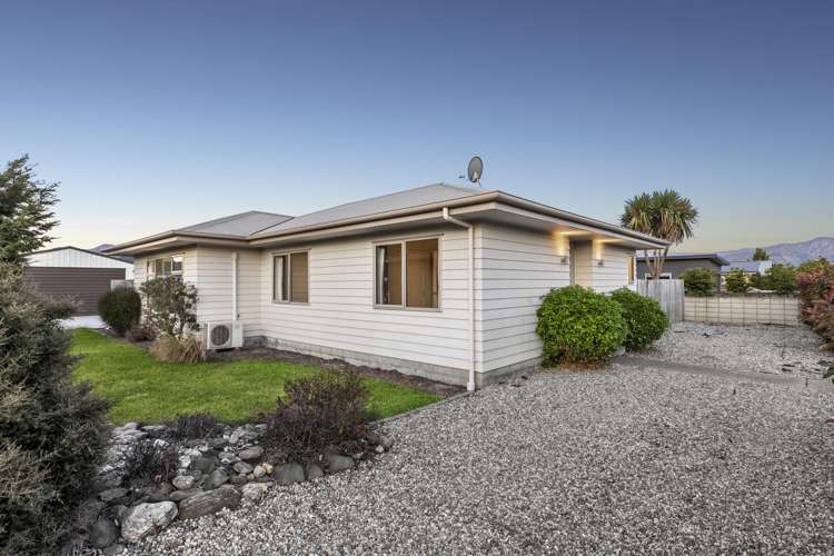 2 Poppy Lane Albert Town_14