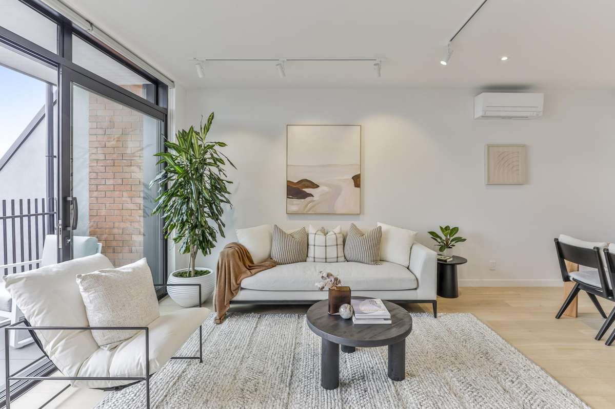 2/52 Sainsbury Road_2