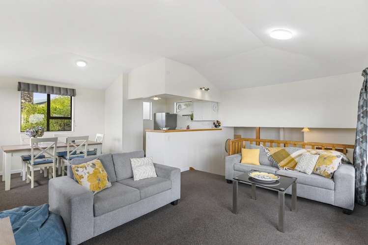 32 Hiwi Crescent Titahi Bay_4