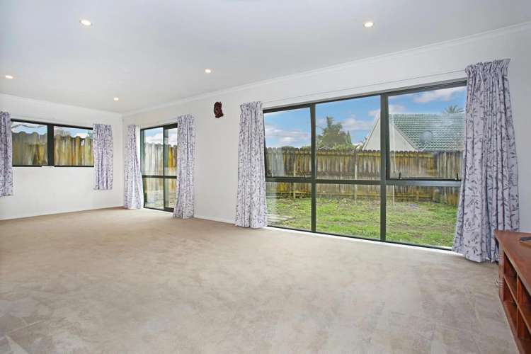 112A LONGFORD PARK DRIVE "LONGFORD PARK" Takanini_4