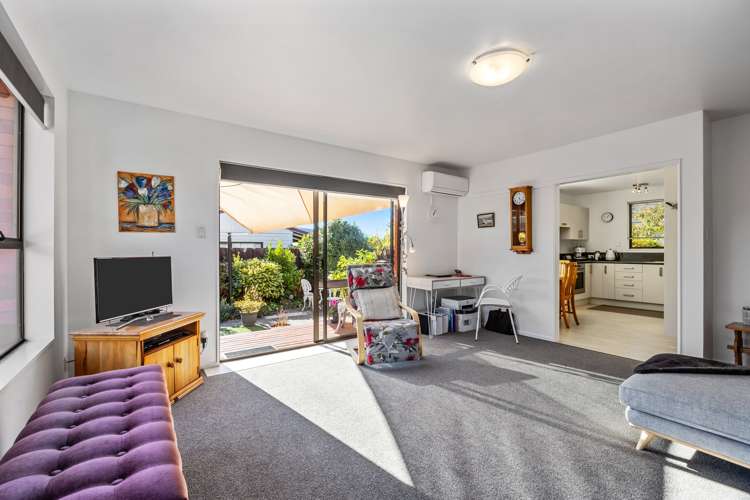 32B Laing Crescent Heathcote Christchurch City Houses for Sale