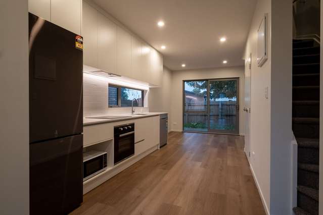 36 Te Ara Wai Mangere East_2