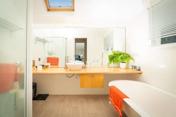 18 Disley Street Highbury_17