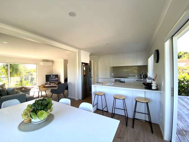 2/23 Peach Road Glenfield_1