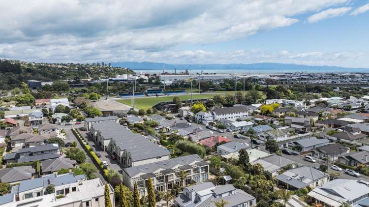 5 Di Pierri Way The Wood_24