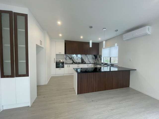 1B Waikaremoana Place Pakuranga Heights_2