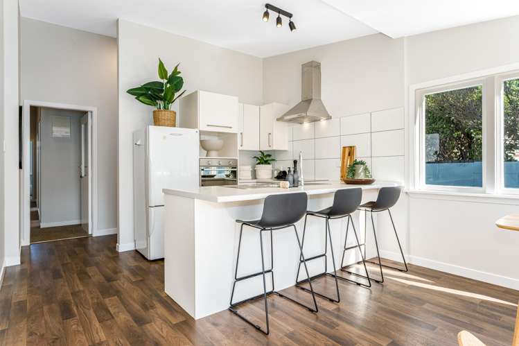 38 Rua Street Lyall Bay_4