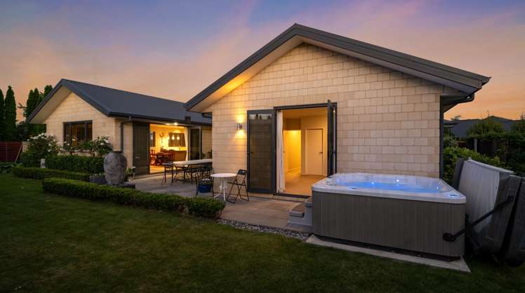 4 Banksia Place Springlands_19