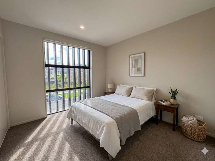 15b Molley Green Place 10044_4
