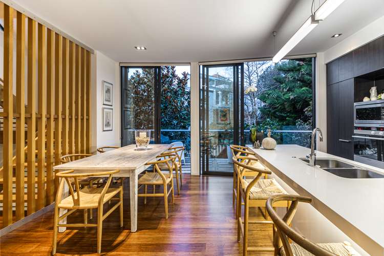 70 Scarborough Terrace Parnell_22