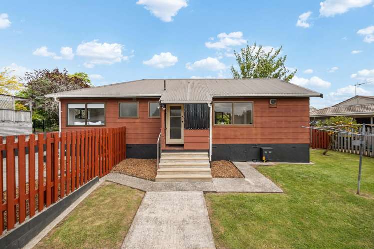31 Amanda Avenue Dinsdale_14