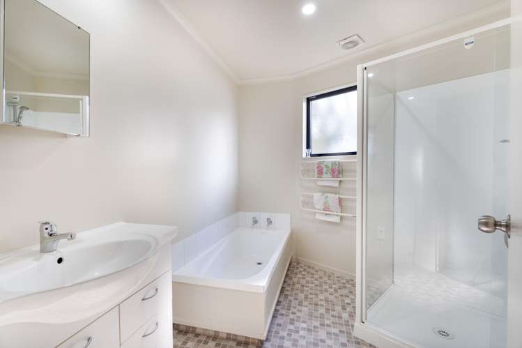 1a Chester Road Tawa_14