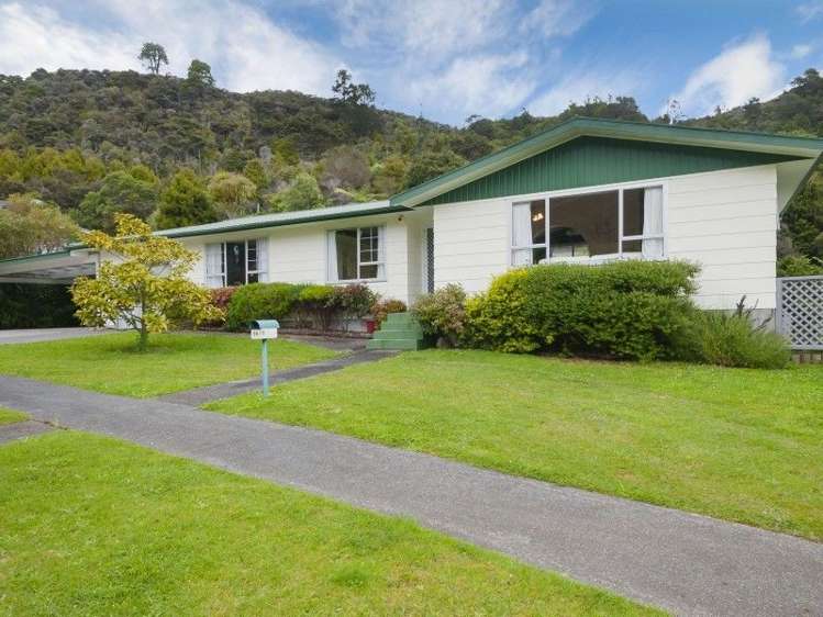 80 Tawhai Street Stokes Valley_18