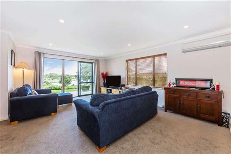 33 Maylee Crescent Gulf Harbour_12