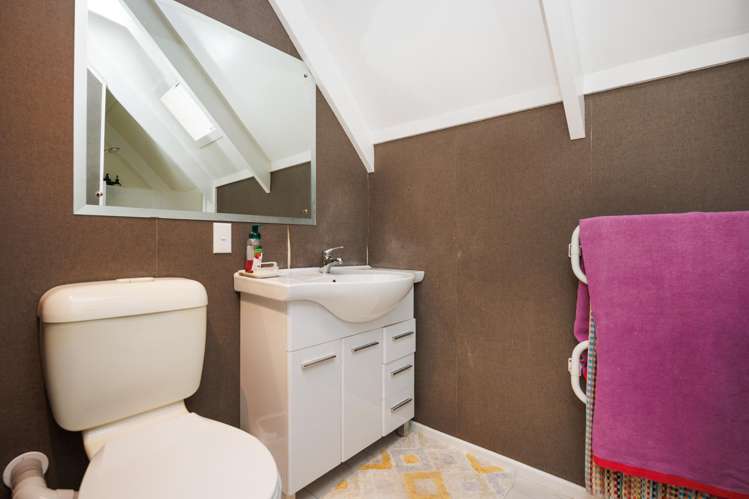 570 Featherston Street Roslyn_24