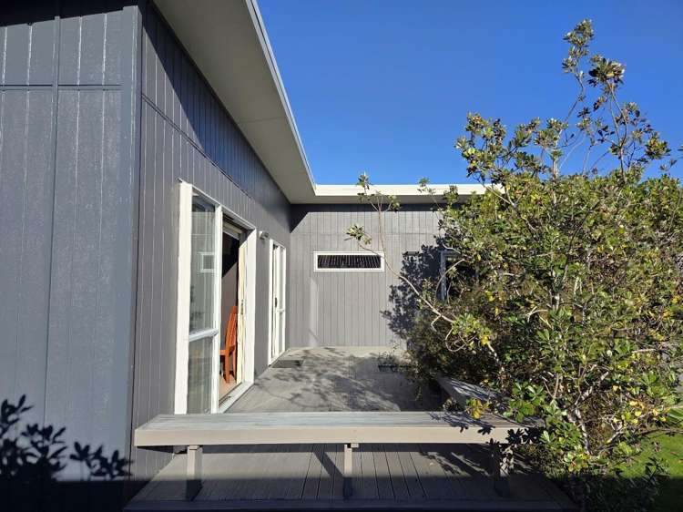 102 Sands Crescent Matarangi_11