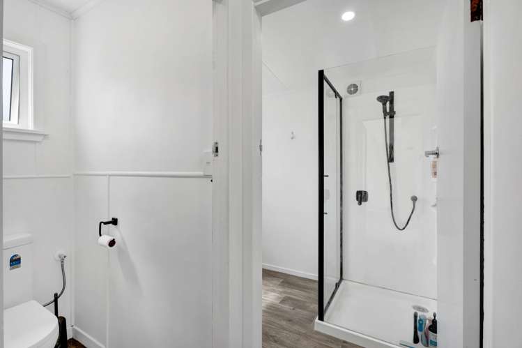 39 Domett Street Opunake_16