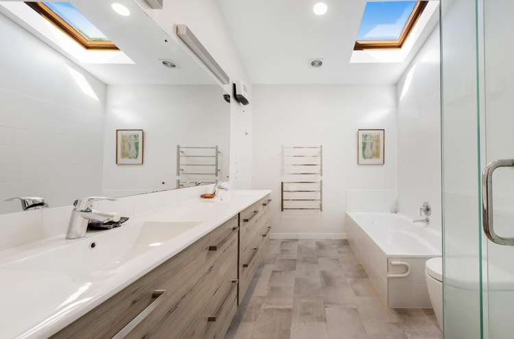 113 North Road Clevedon_13