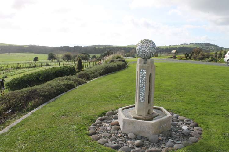 20 Meikle Road Tomarata_31