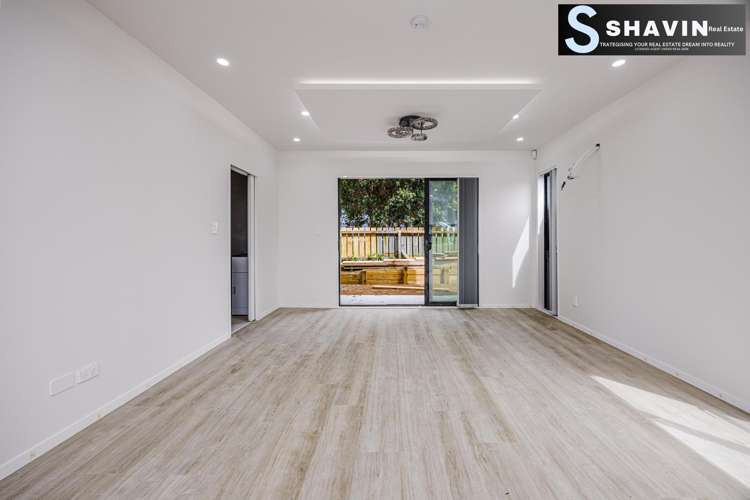 84 Kirkbride Road Mangere_12