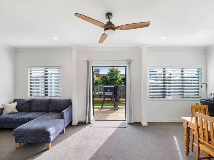 20 Ruihi Street Victoria_13