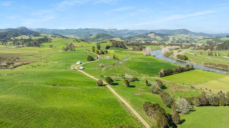90 Camp Road, Coroglen Tairua_26