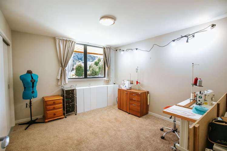 17 Balneaves Lane Albert Town_23