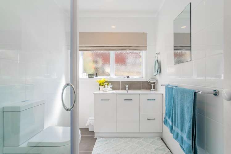 B/684 Whangaparaoa Road Stanmore Bay_12