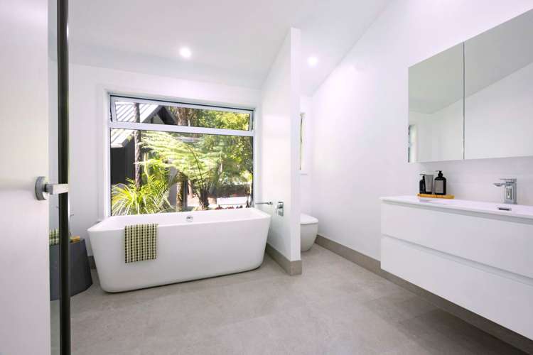 15 Valley View Road Titirangi_15