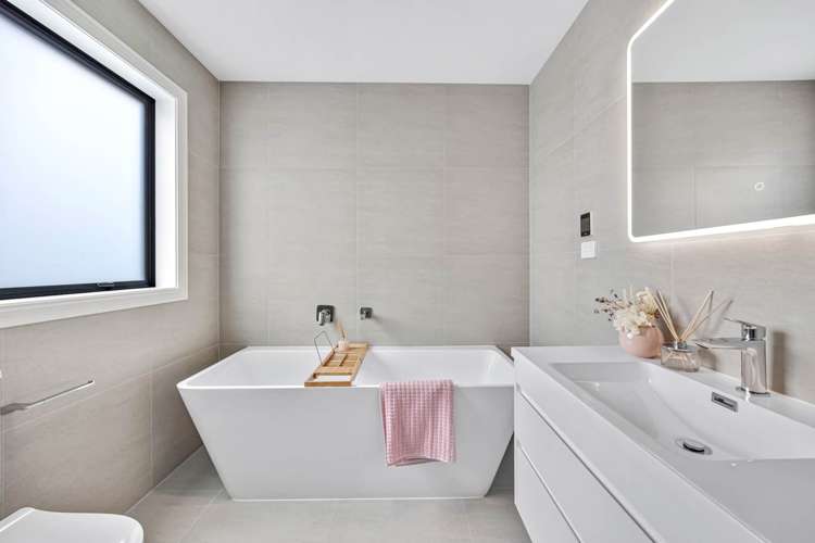 6b Mark Edward Drive Half Moon Bay_16