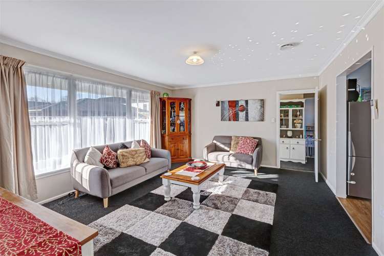 2/7 Curletts Road Sockburn_4