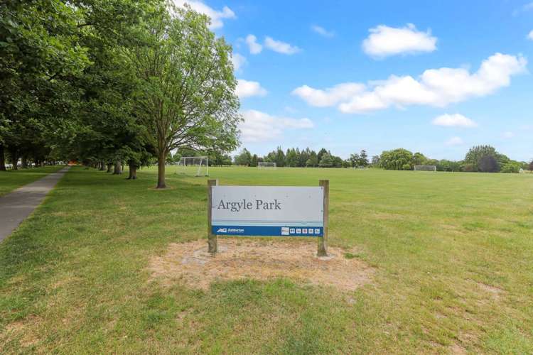 157 Middle Road Allenton_46