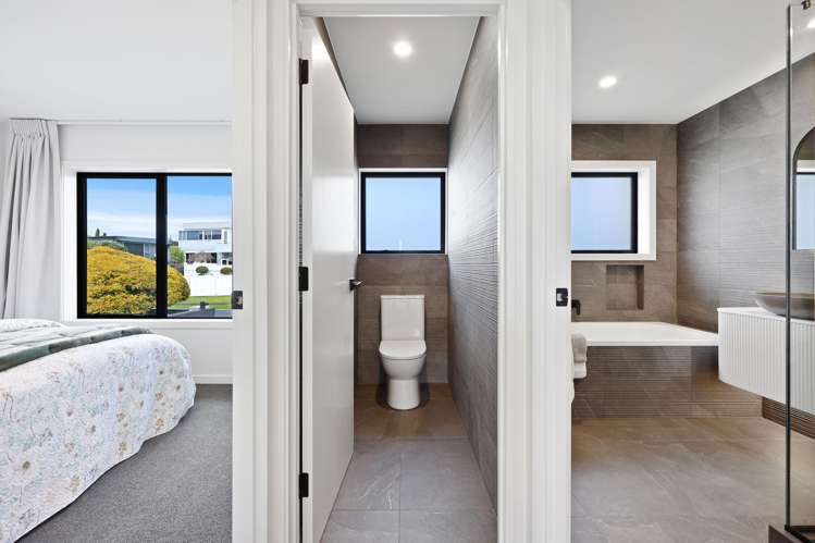 114 Bramley Drive Farm Cove_24