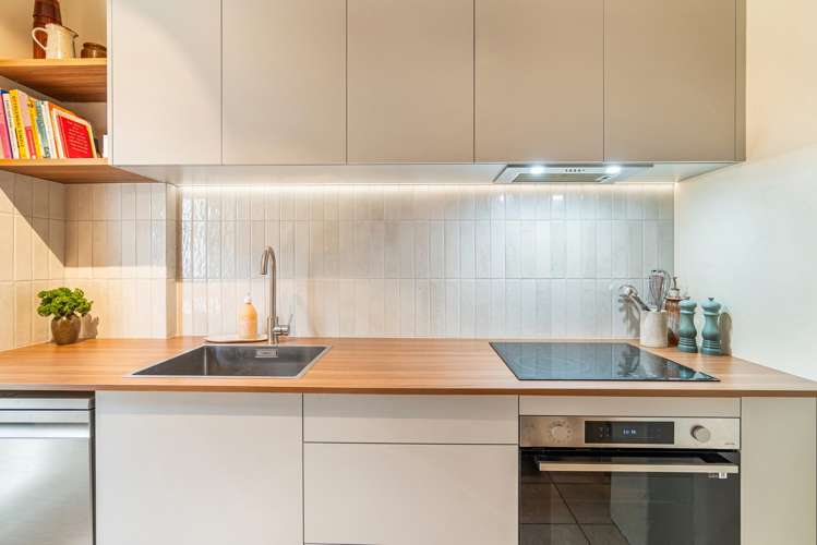 2/2 Herne Bay Road Herne Bay_3