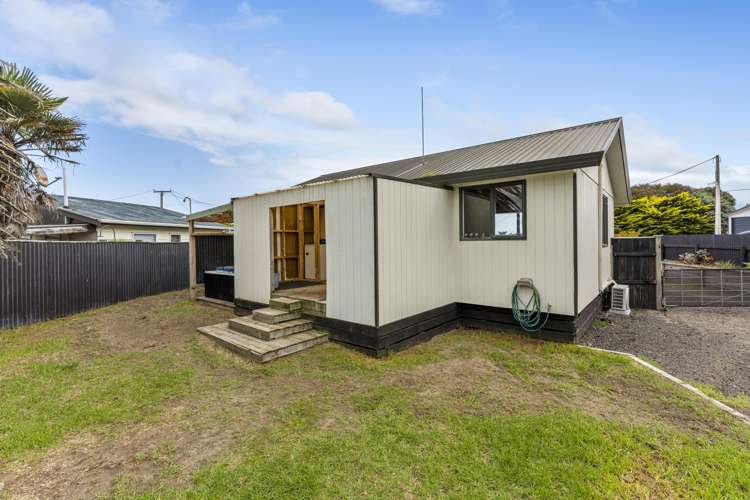 27 Ruanui Street Himatangi Beach_13