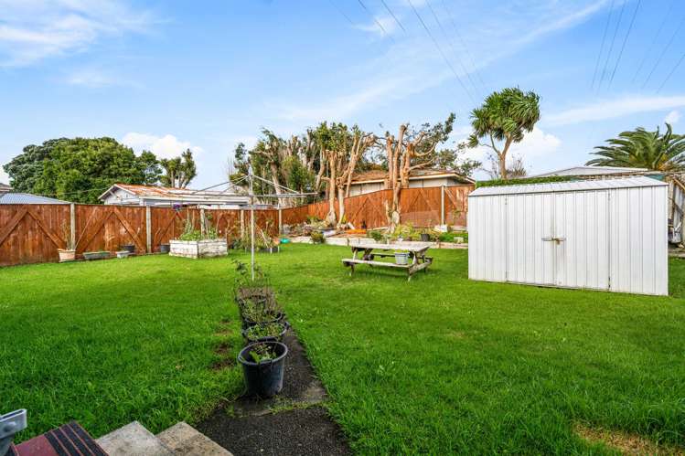 2/13 Paton Avenue Te Atatu South_11