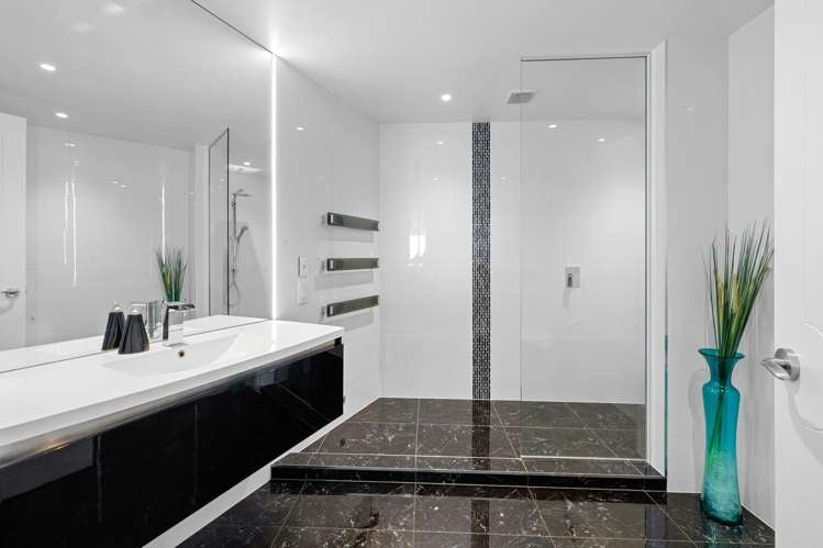 14 & 1/14 Findlay Street Moturoa_17