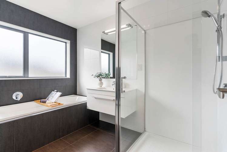 11 Flavell Drive Orewa_12