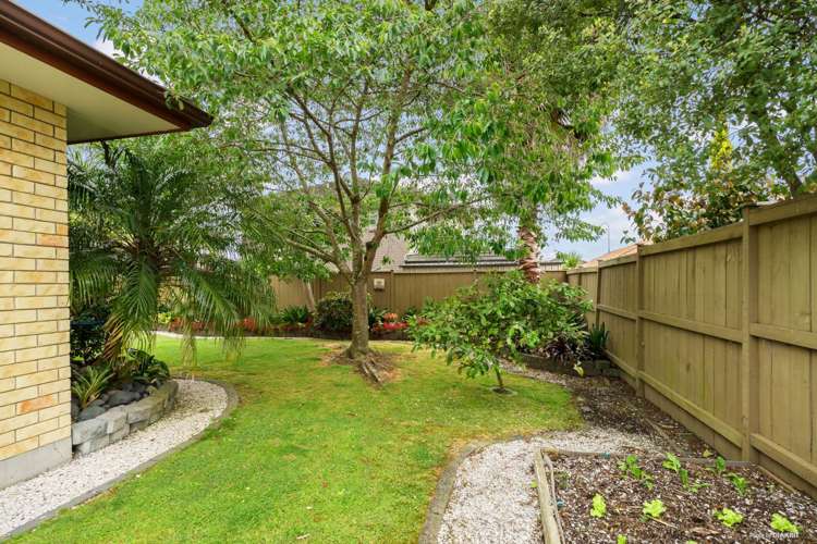 49 Turnberry Drive Wattle Downs_11