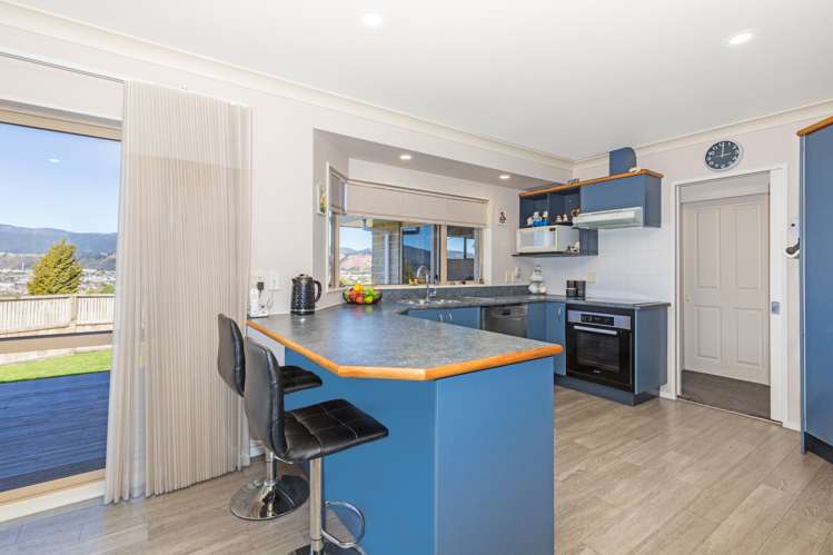 1 Birkinshaw Grove Riverstone Terraces_7