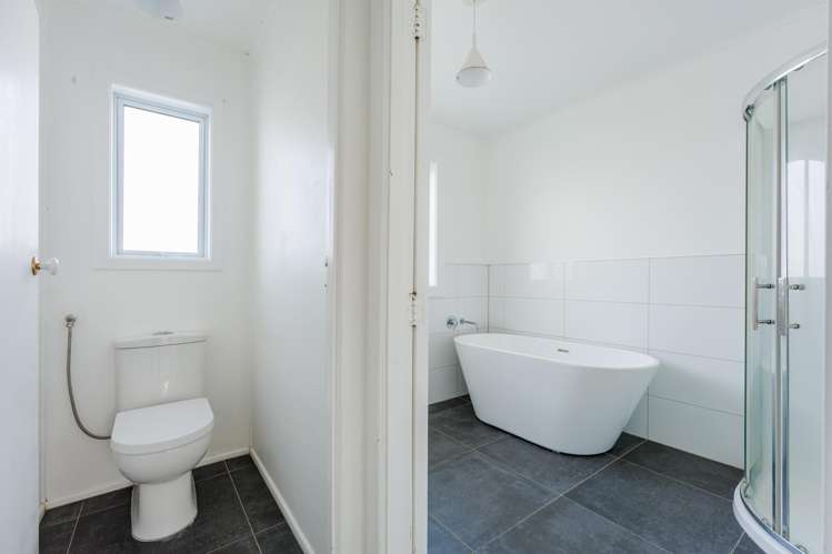 772 Whangaparaoa Road Manly_18